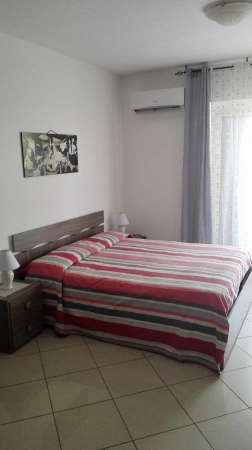 B&B I Girasoli Soverato Marina Kültér fotó